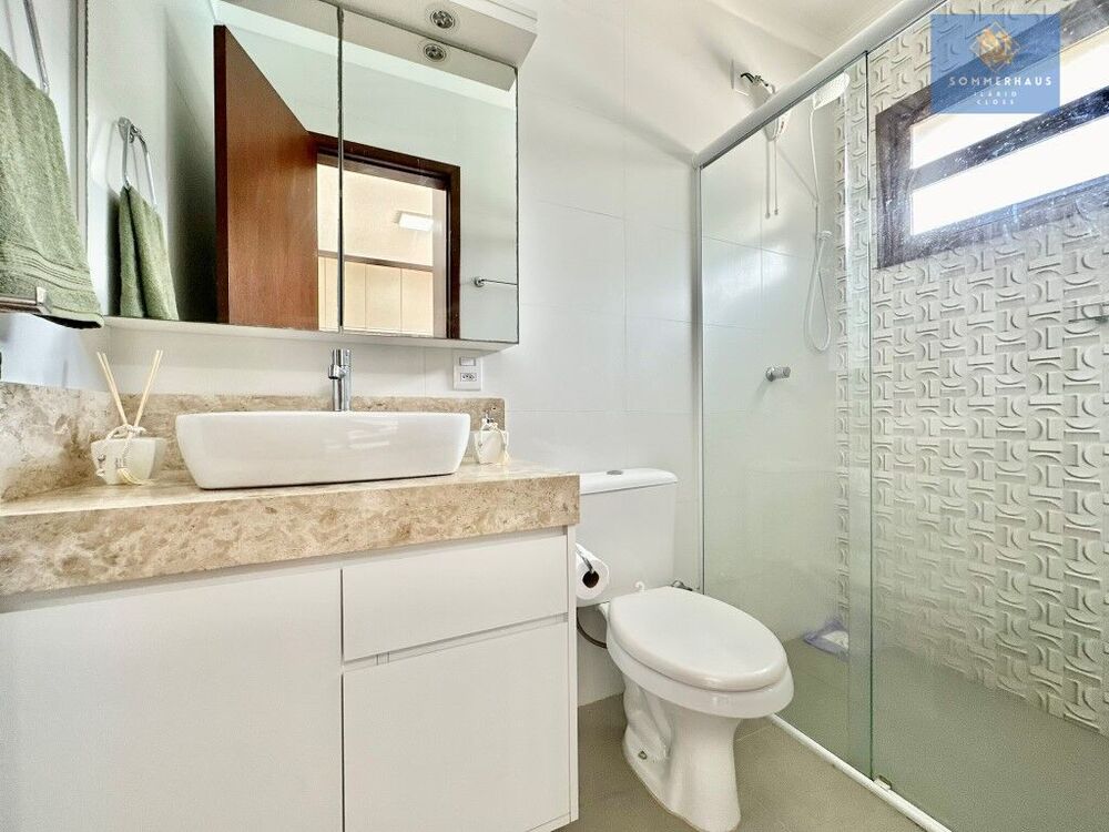 Casa, 4 quartos, 171 m² - Foto 1