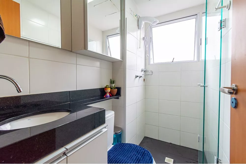 Apartamento à venda com 2 quartos, 42m² - Foto 2