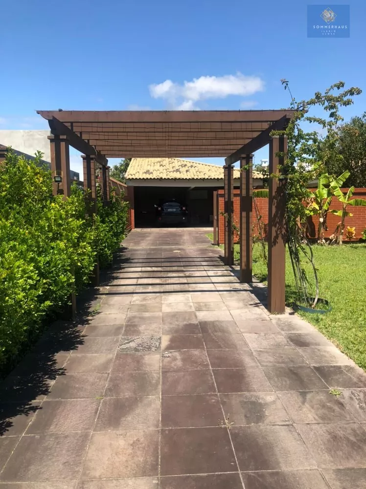 Casa, 4 quartos, 210 m² - Foto 2