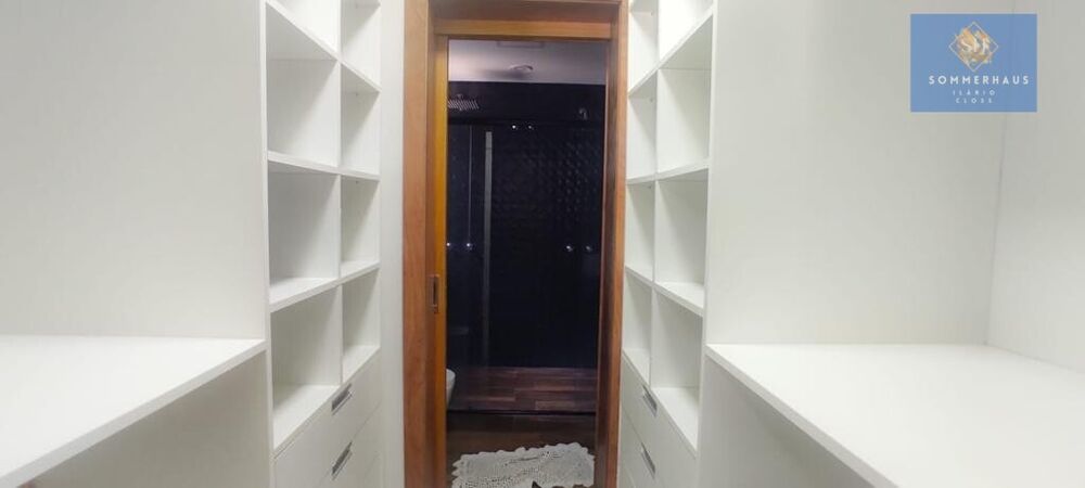 Casa à venda com 4 quartos, 180m² - Foto 4