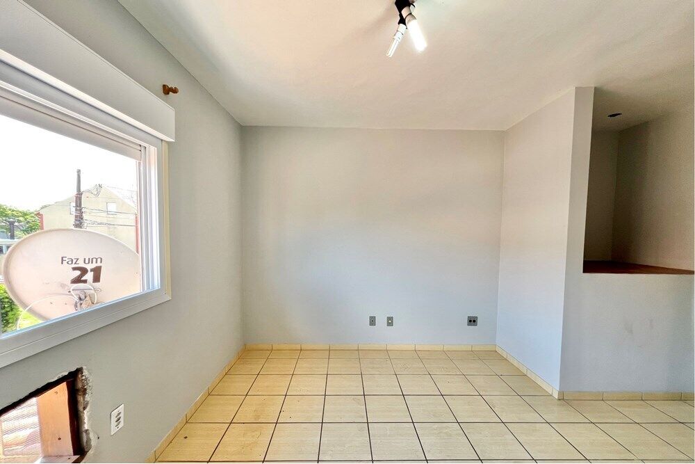 Casa à venda com 2 quartos, 103m² - Foto 1
