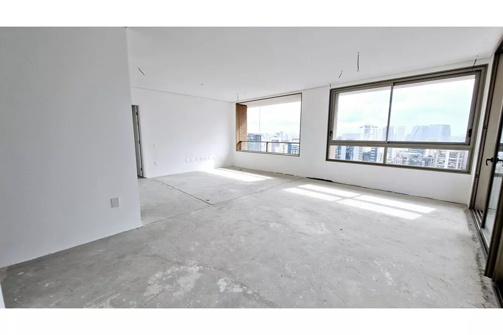 Apartamento, 3 quartos, 189 m² - Foto 1