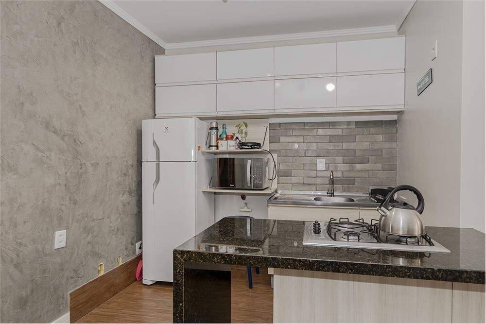 Apartamento à venda com 1 quarto, 40m² - Foto 9