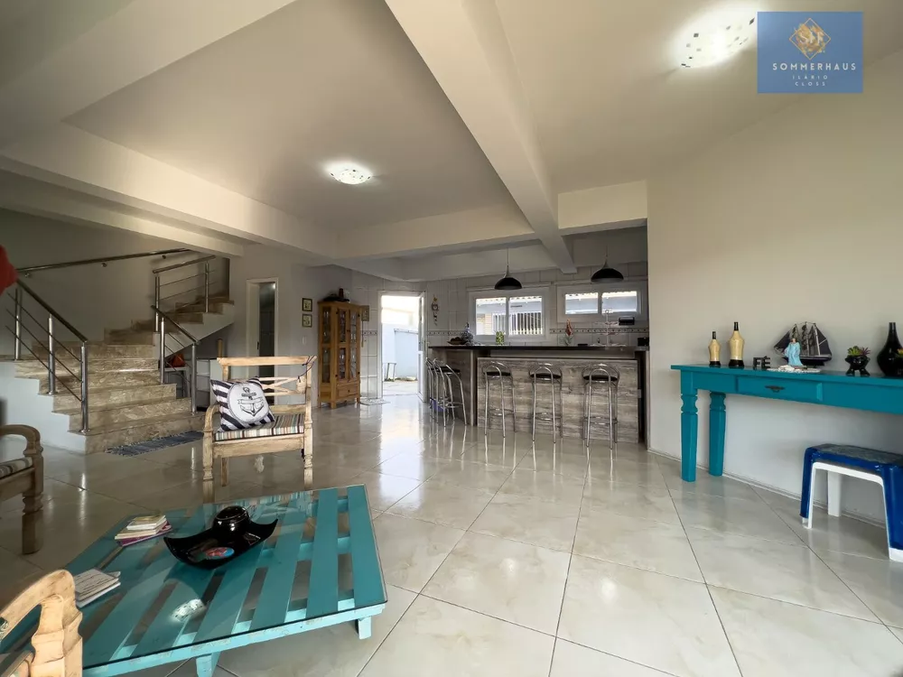 Sobrado, 5 quartos, 296 m² - Foto 1