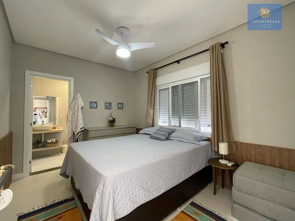 Casa, 4 quartos, 208 m² - Foto 1