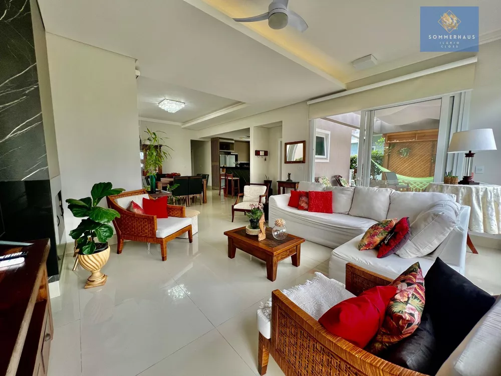 Casa de Condomínio, 4 quartos - Foto 1