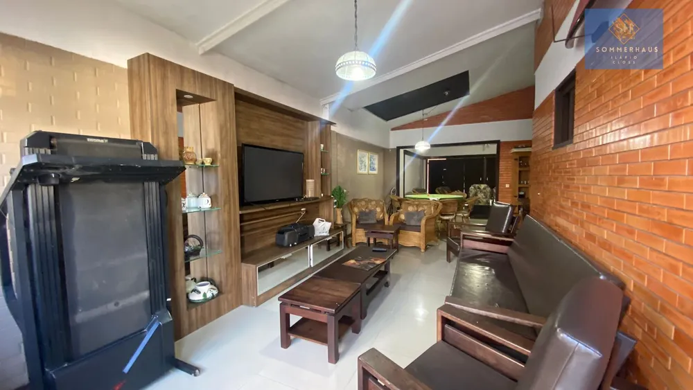 Casa, 3 quartos, 239 m² - Foto 4