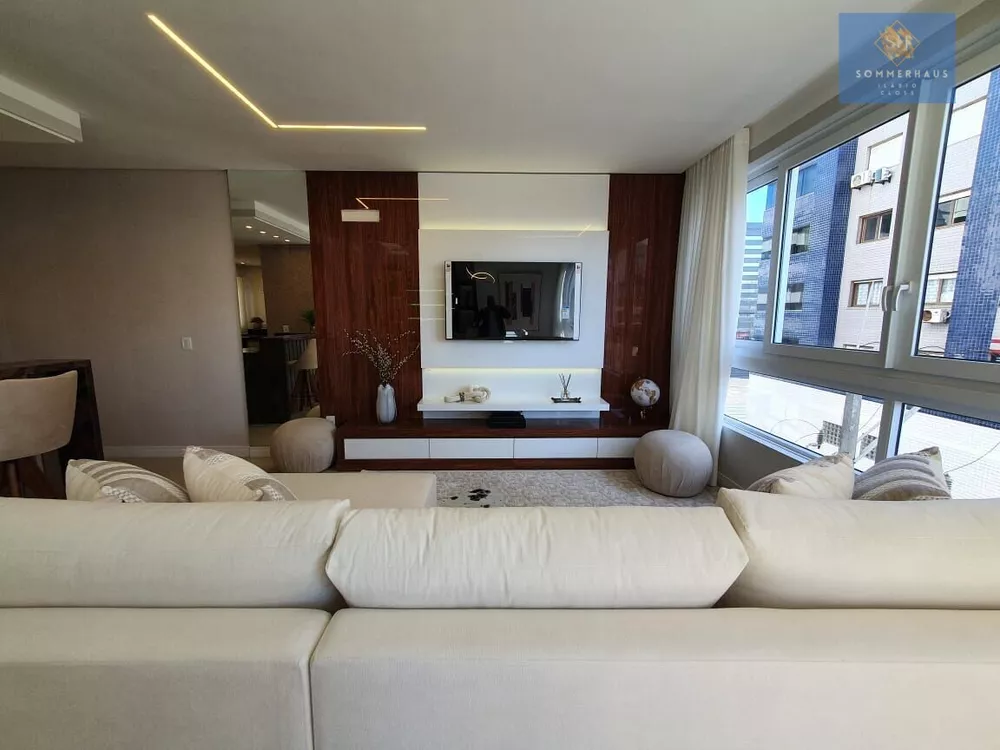Apartamento, 3 quartos, 216 m² - Foto 5
