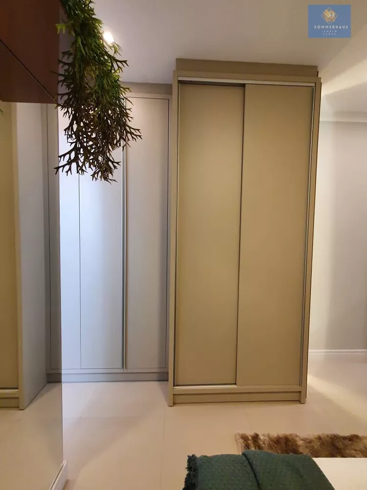 Apartamento, 3 quartos, 216 m² - Foto 17