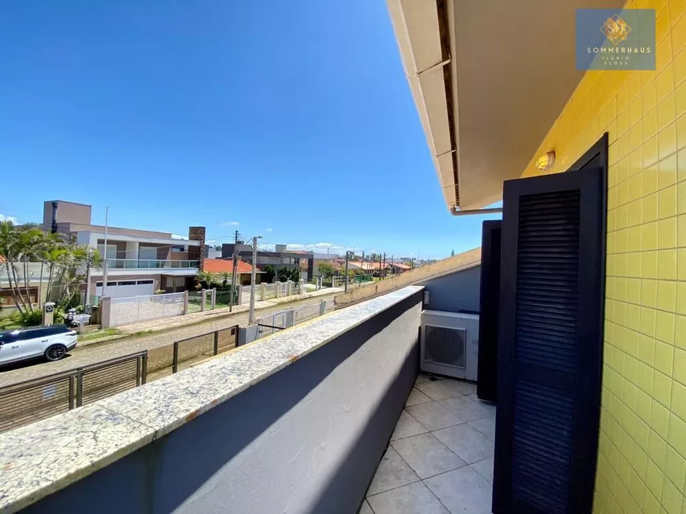 Sobrado, 3 quartos, 257 m² - Foto 1