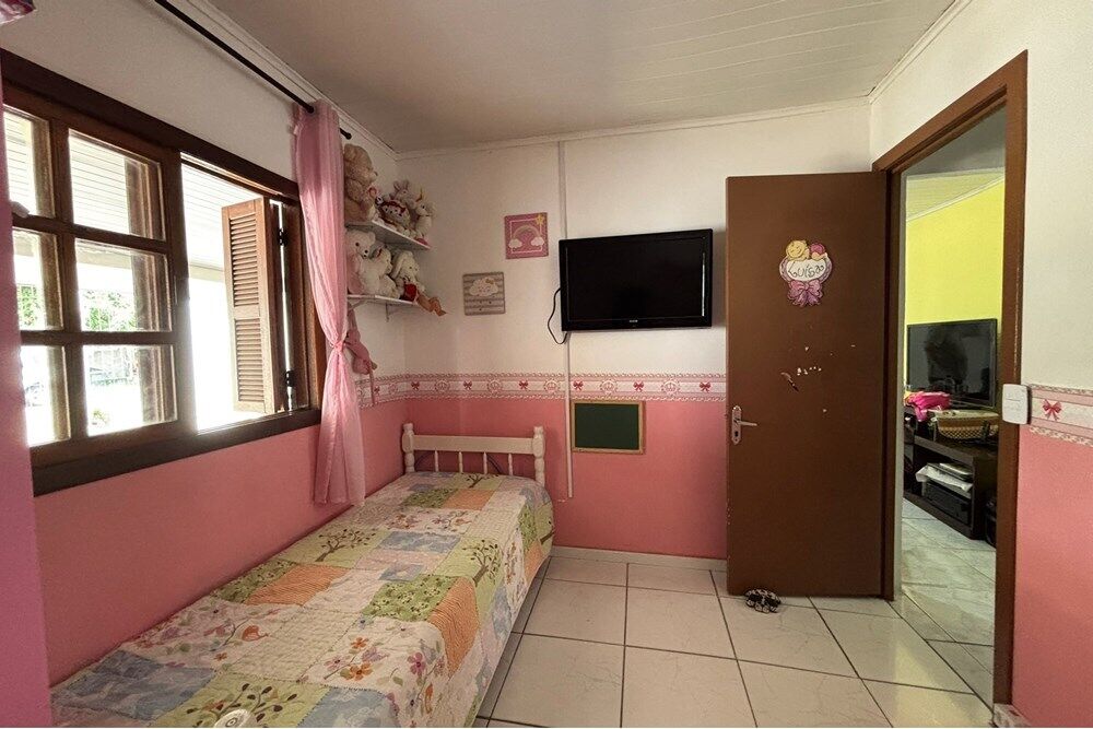 Casa à venda com 2 quartos, 98m² - Foto 4