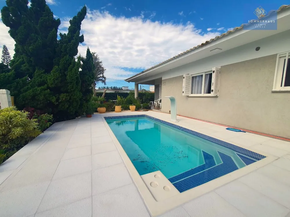 Casa, 3 quartos, 235 m² - Foto 1