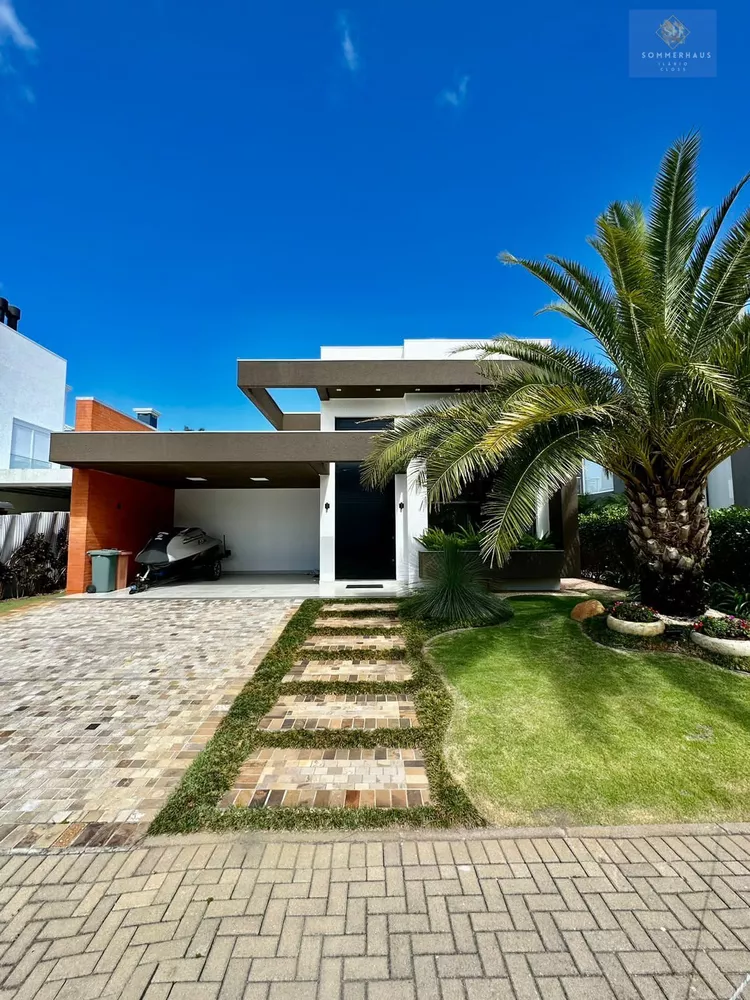 Casa de Condomínio à venda com 4 quartos, 210m² - Foto 4