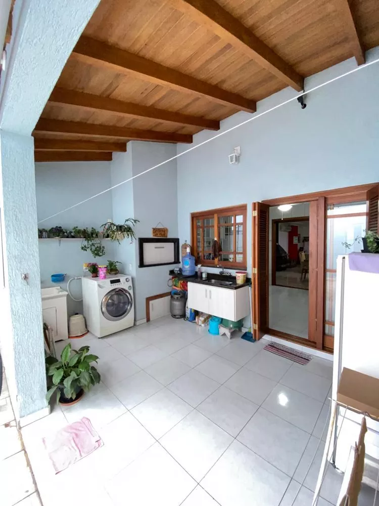 Casa à venda com 2 quartos, 170m² - Foto 16