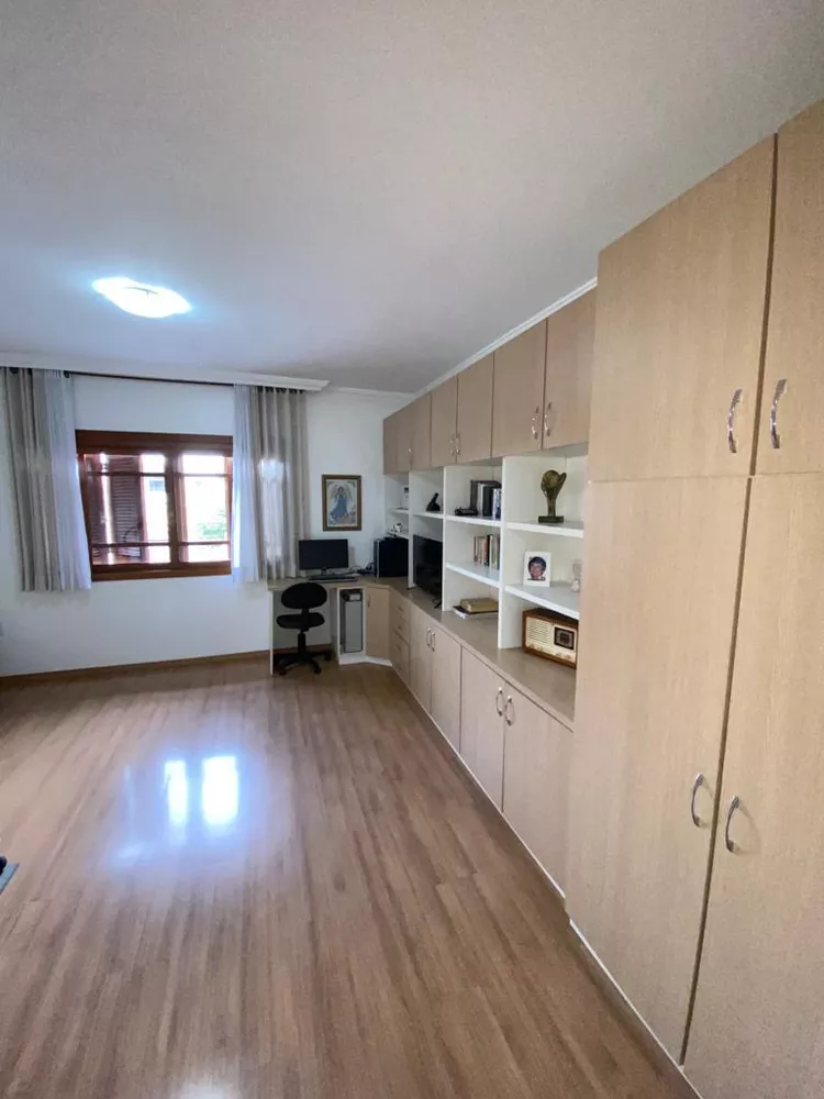 Casa à venda com 2 quartos, 170m² - Foto 7