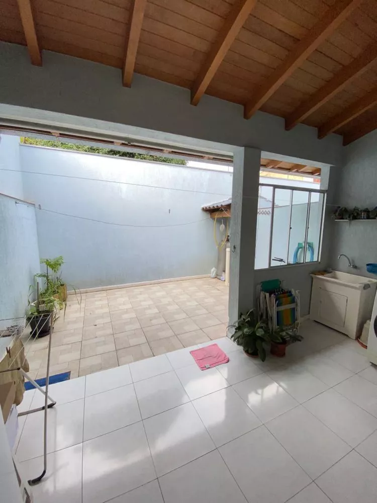 Casa à venda com 2 quartos, 170m² - Foto 15