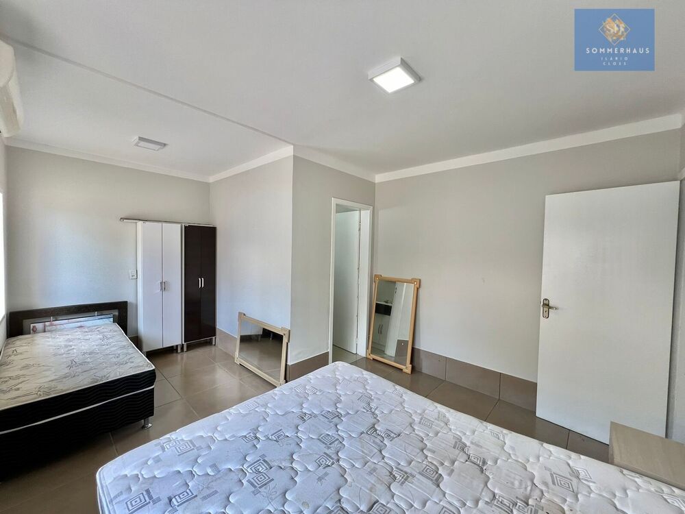 Casa, 4 quartos, 205 m² - Foto 2