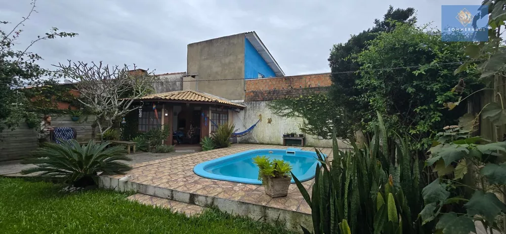 Casa à venda com 3 quartos, 360m² - Foto 1