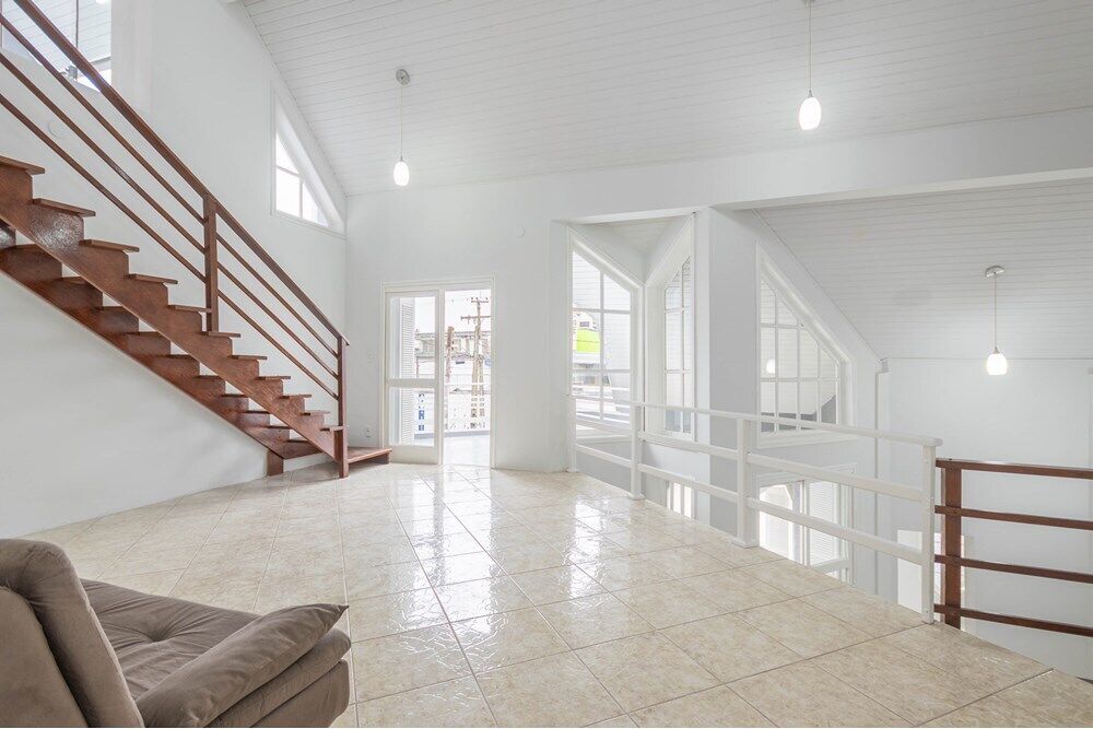 Casa à venda com 4 quartos, 378m² - Foto 7