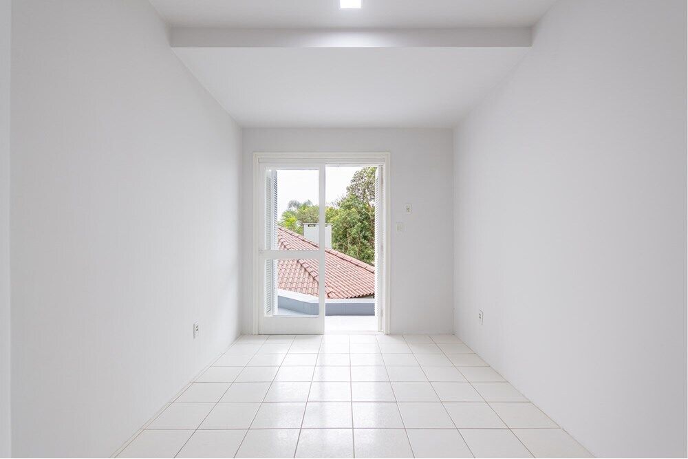 Casa à venda com 4 quartos, 378m² - Foto 4