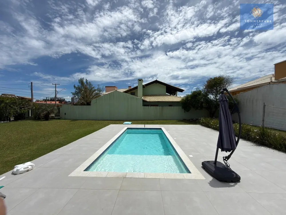 Casa, 5 quartos, 1050 m² - Foto 1