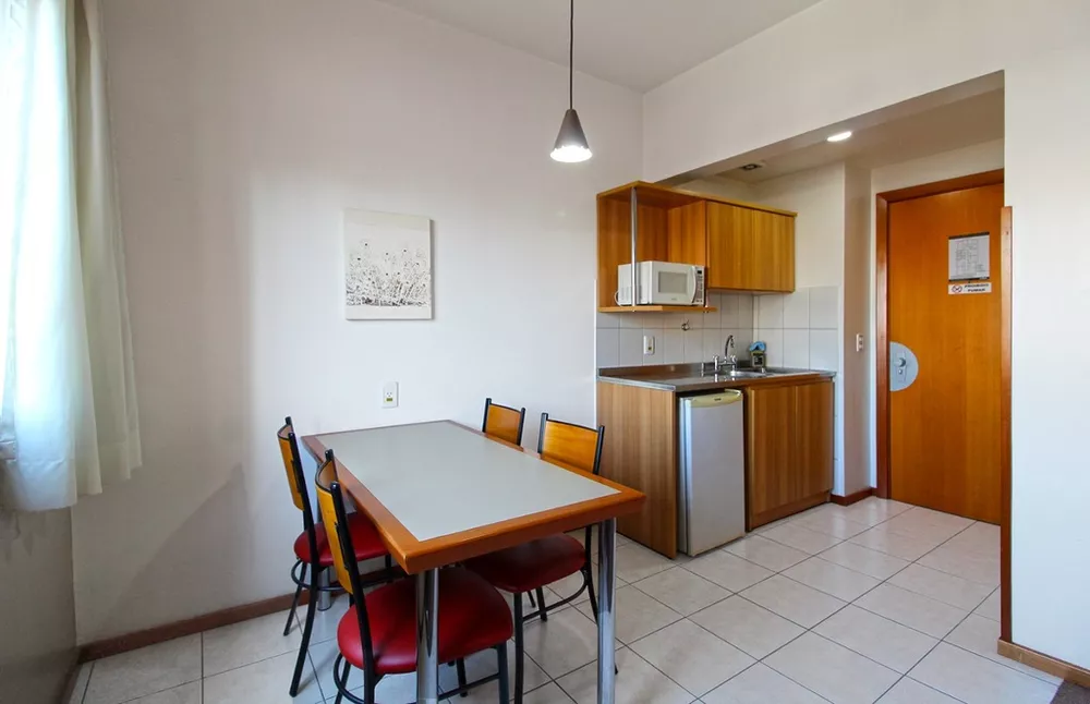 Apartamento à venda com 1 quarto, 44m² - Foto 2