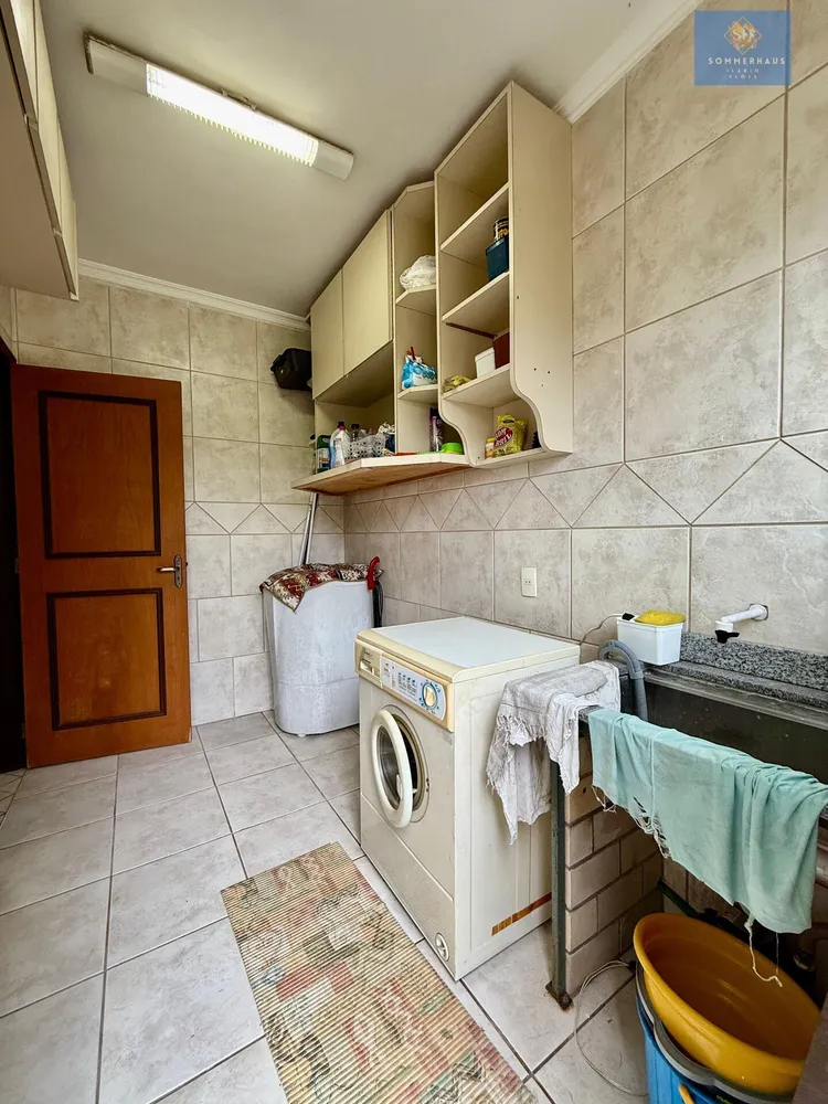 Casa, 4 quartos, 202 m² - Foto 1
