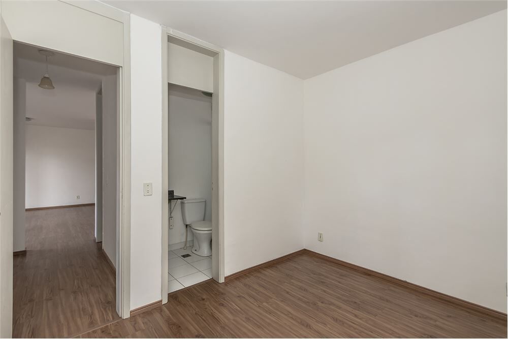 Apartamento à venda com 3 quartos, 65m² - Foto 4