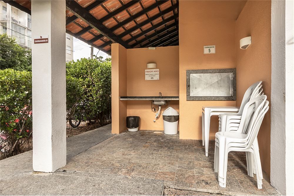Apartamento à venda com 3 quartos, 65m² - Foto 2