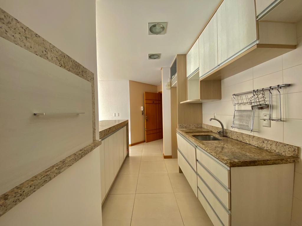 Apartamento à venda com 3 quartos, 120m² - Foto 11