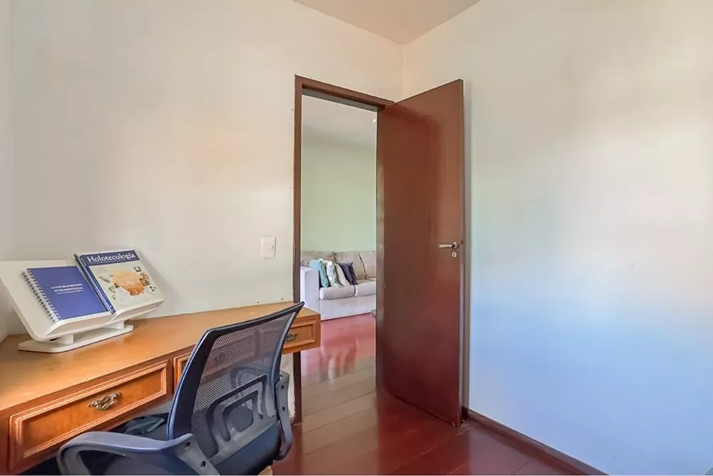 Casa, 5 quartos, 208 m² - Foto 1