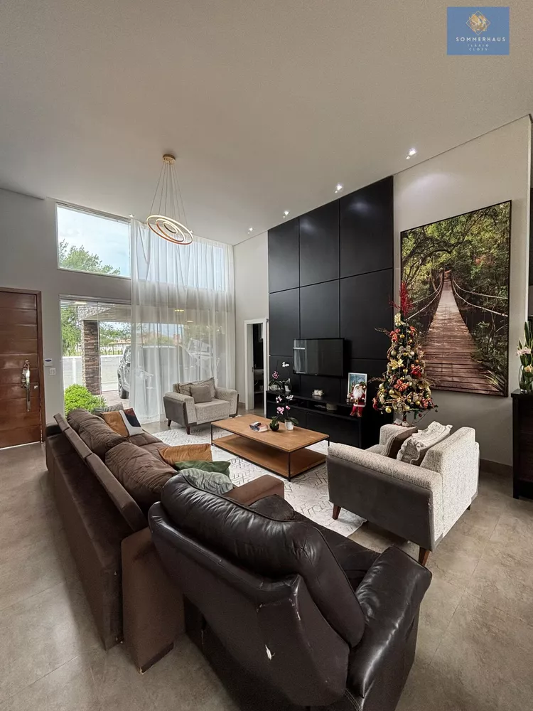 Casa, 3 quartos, 306 m² - Foto 3