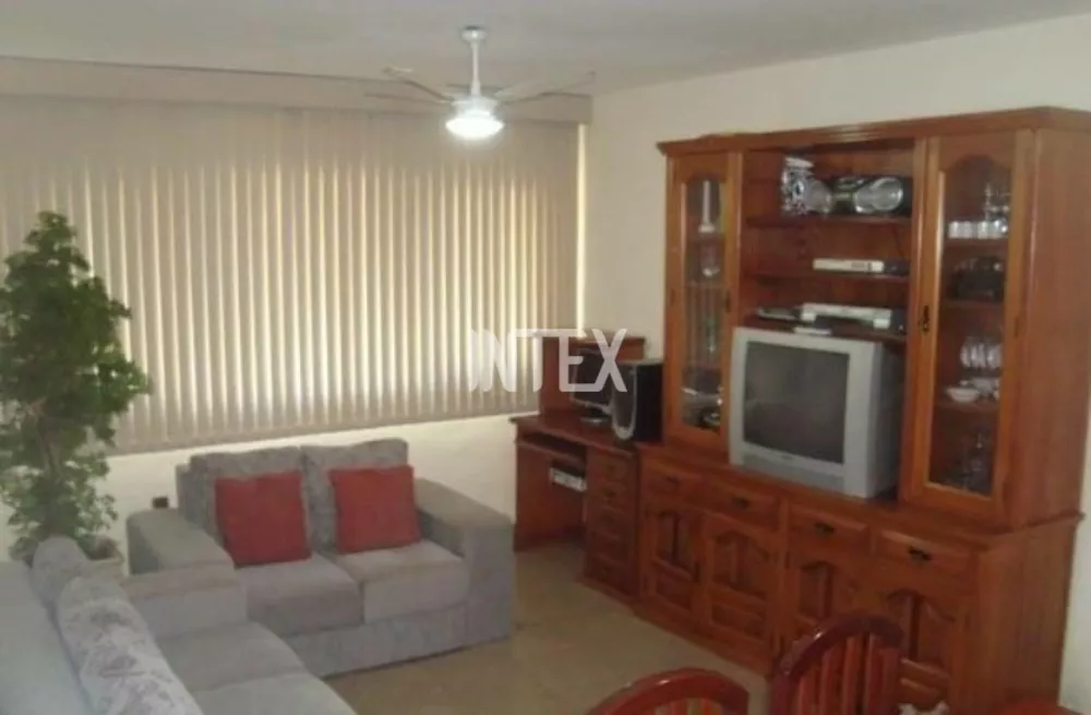 Apartamento à venda com 2 quartos, 90m² - Foto 1