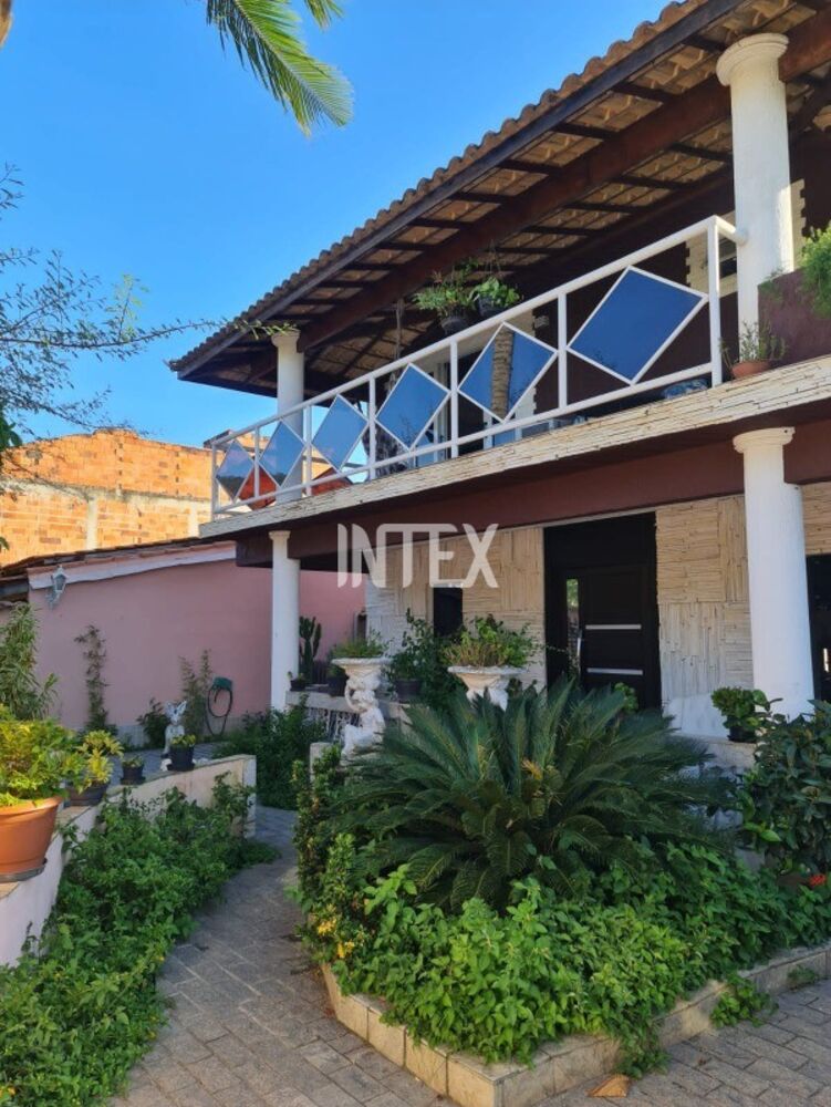 Casa, 5 quartos, 180 m² - Foto 2