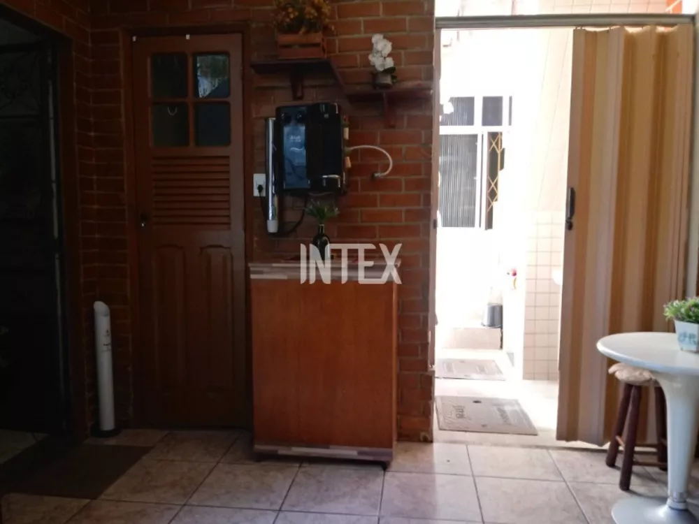 Casa, 8 quartos, 200 m² - Foto 32