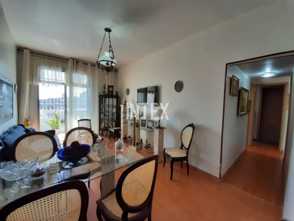 Apartamento à venda com 2 quartos, 90m² - Foto 7