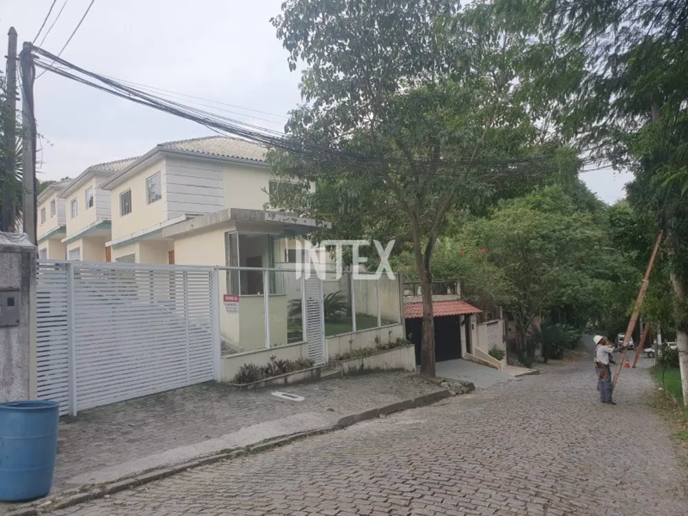 Casa à venda com 3 quartos, 100m² - Foto 3