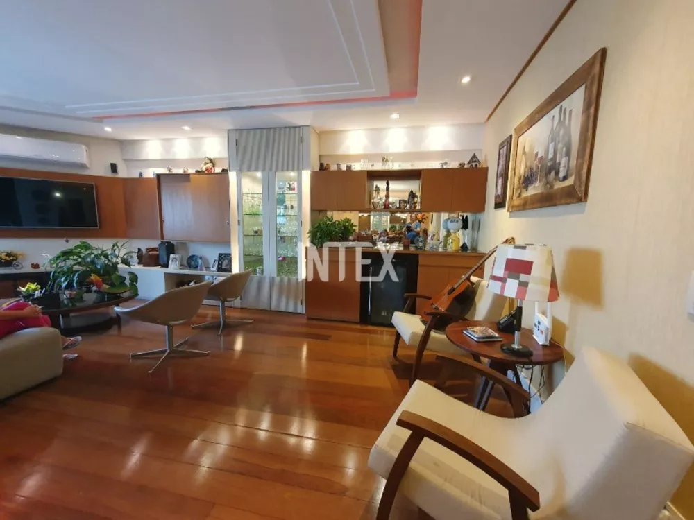 Apartamento, 4 quartos, 195 m² - Foto 11