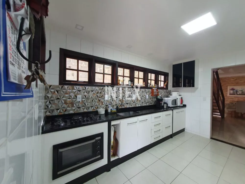 Casa, 4 quartos, 350 m² - Foto 10