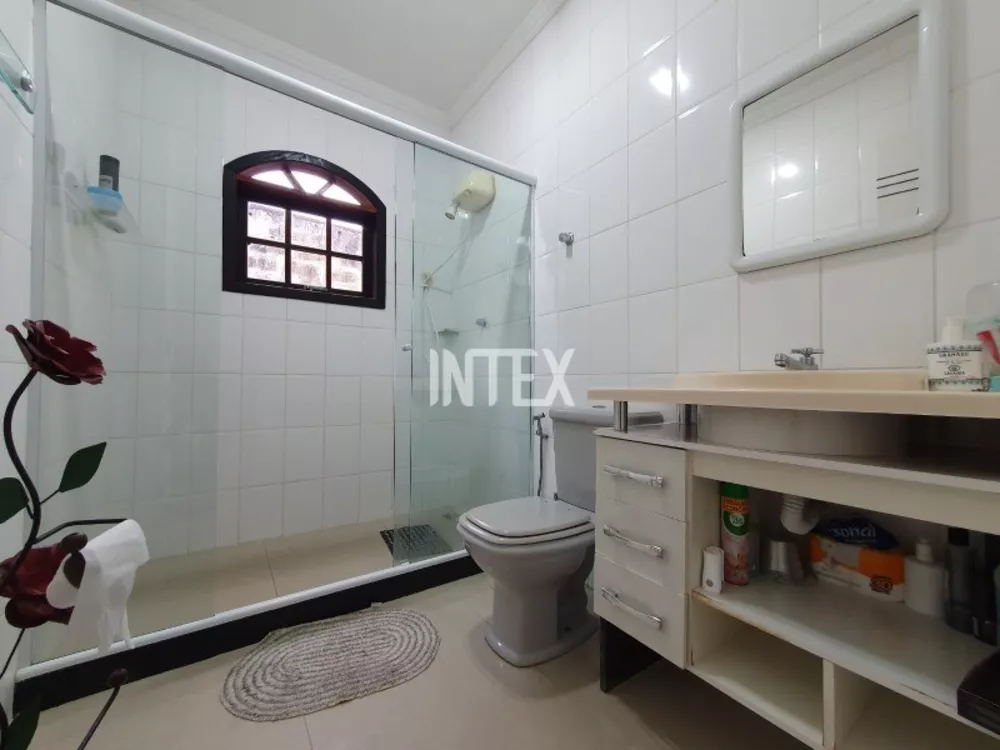 Casa, 4 quartos, 350 m² - Foto 16