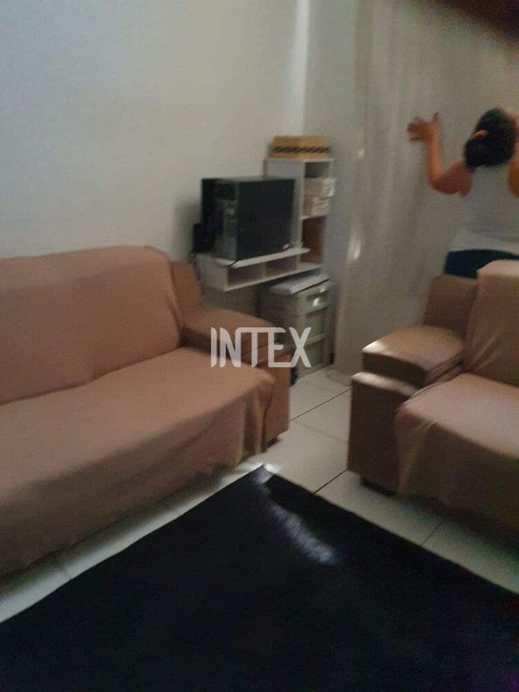 Apartamento à venda com 2 quartos, 78m² - Foto 2