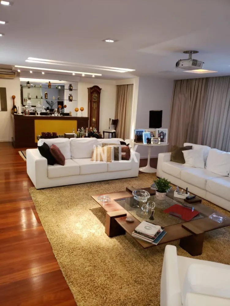 Apartamento à venda com 4 quartos, 450m² - Foto 2