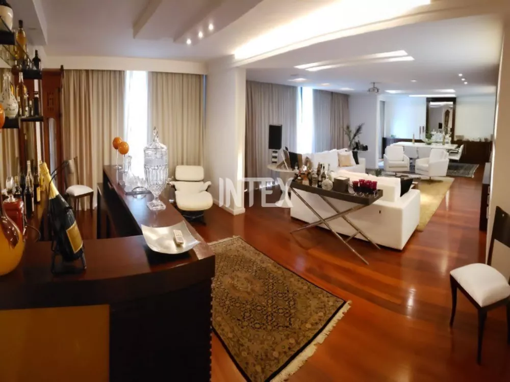 Apartamento à venda com 4 quartos, 450m² - Foto 1