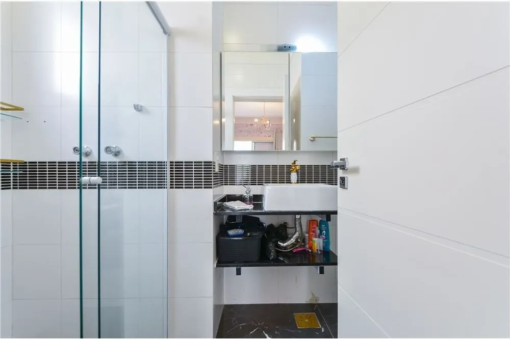 Casa, 4 quartos, 270 m² - Foto 1