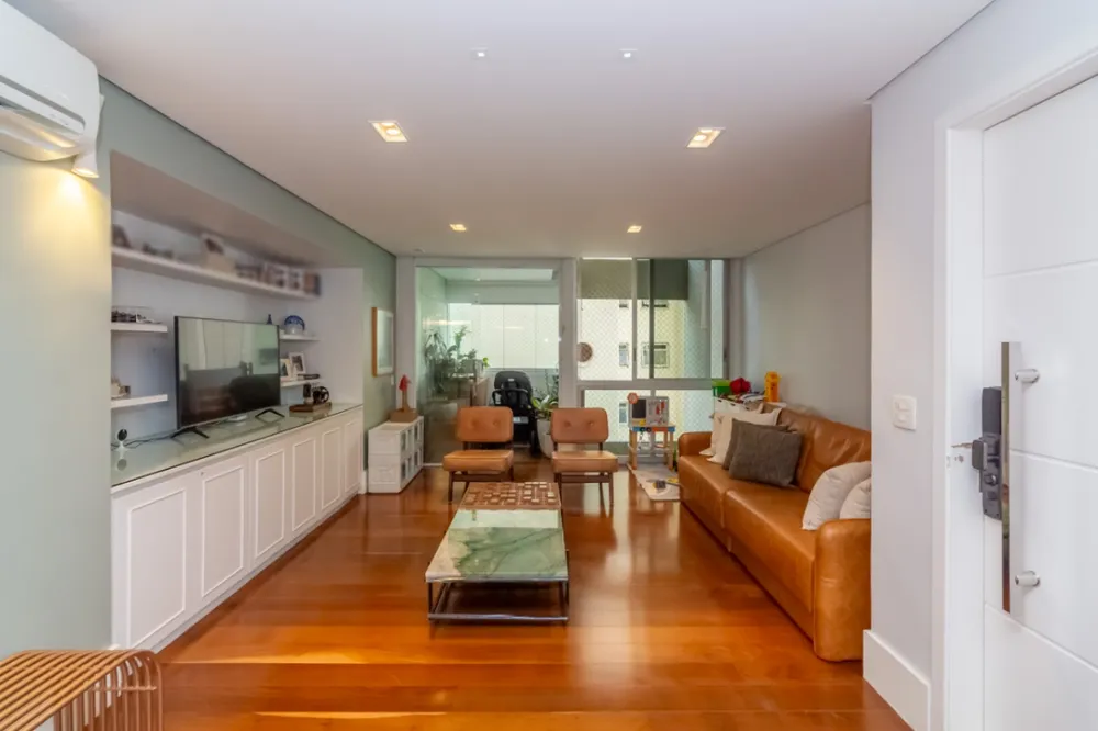 Apartamento, 3 quartos, 130 m² - Foto 1