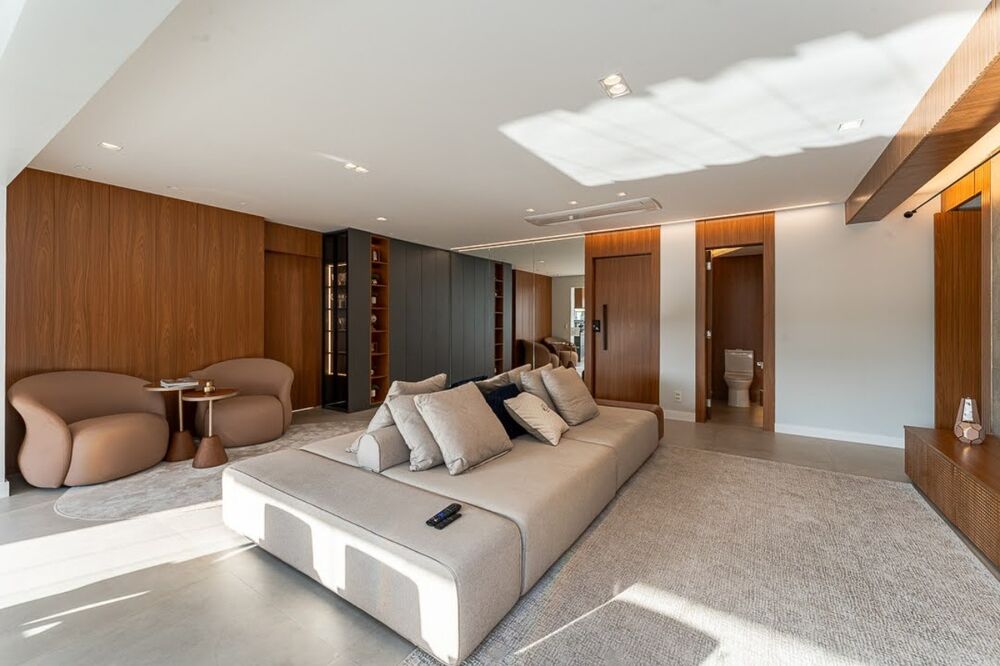 Apartamento à venda com 3 quartos, 150m² - Foto 4
