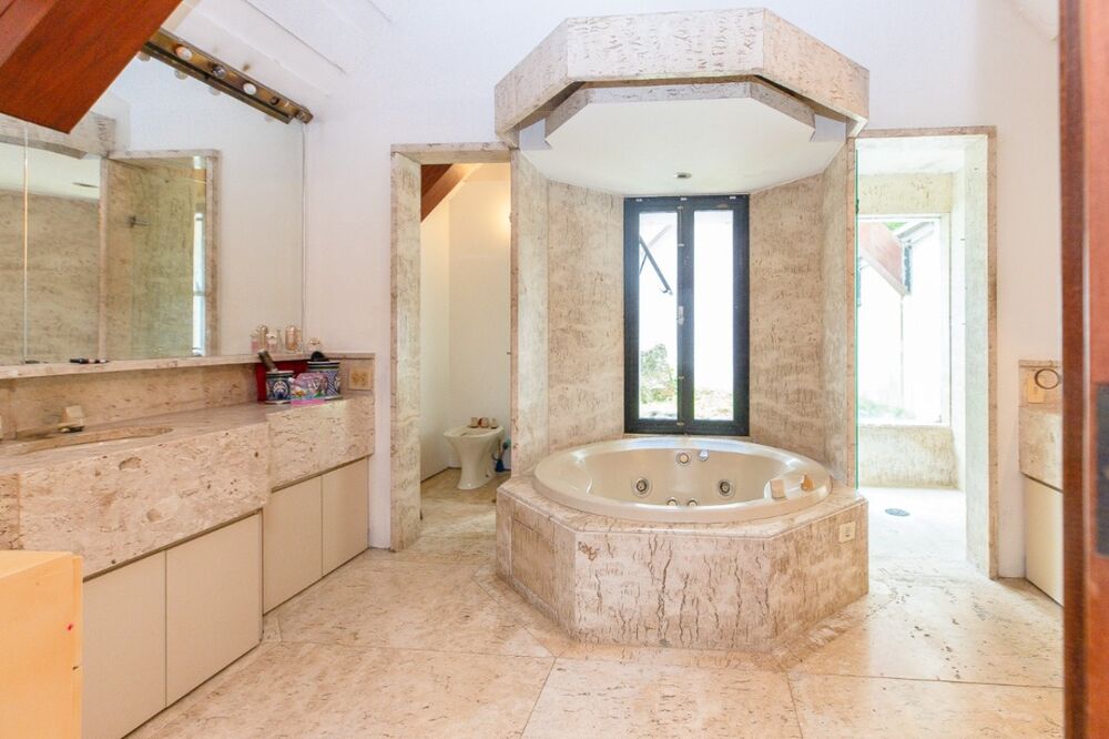 Casa à venda com 4 quartos, 800m² - Foto 8