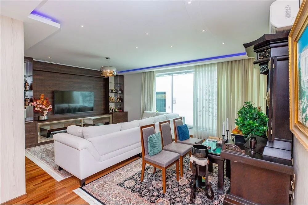 Casa, 3 quartos, 320 m² - Foto 1