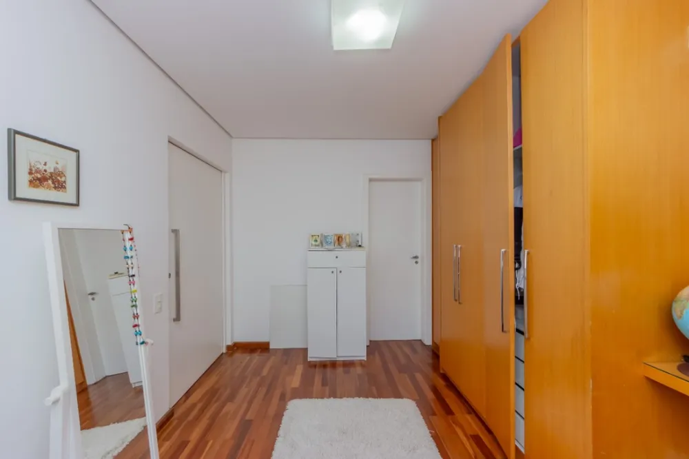 Casa, 6 quartos, 369 m² - Foto 1