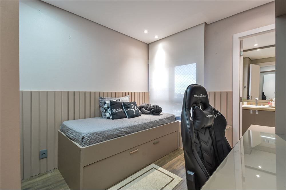 Apartamento à venda com 3 quartos, 131m² - Foto 5